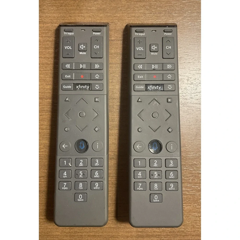 2 REMOTES Xfinity Comcast Remotes XR15- V2-UQ Xr15v2 Dark Gray